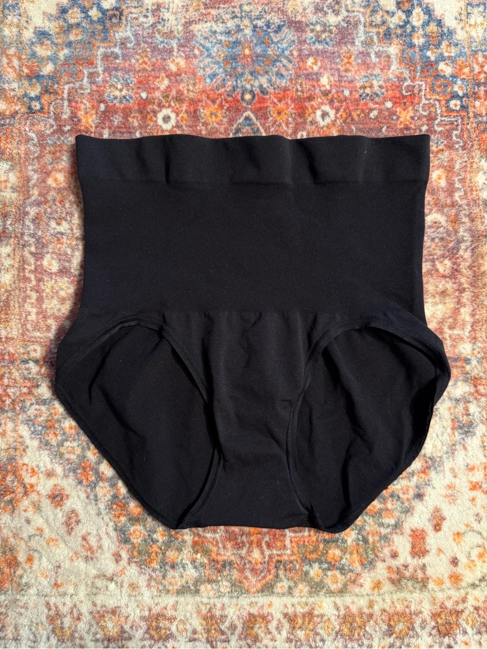NEVER WORN Assets by Spanx Black High Waisted Shaping Briefs Medium NWOT